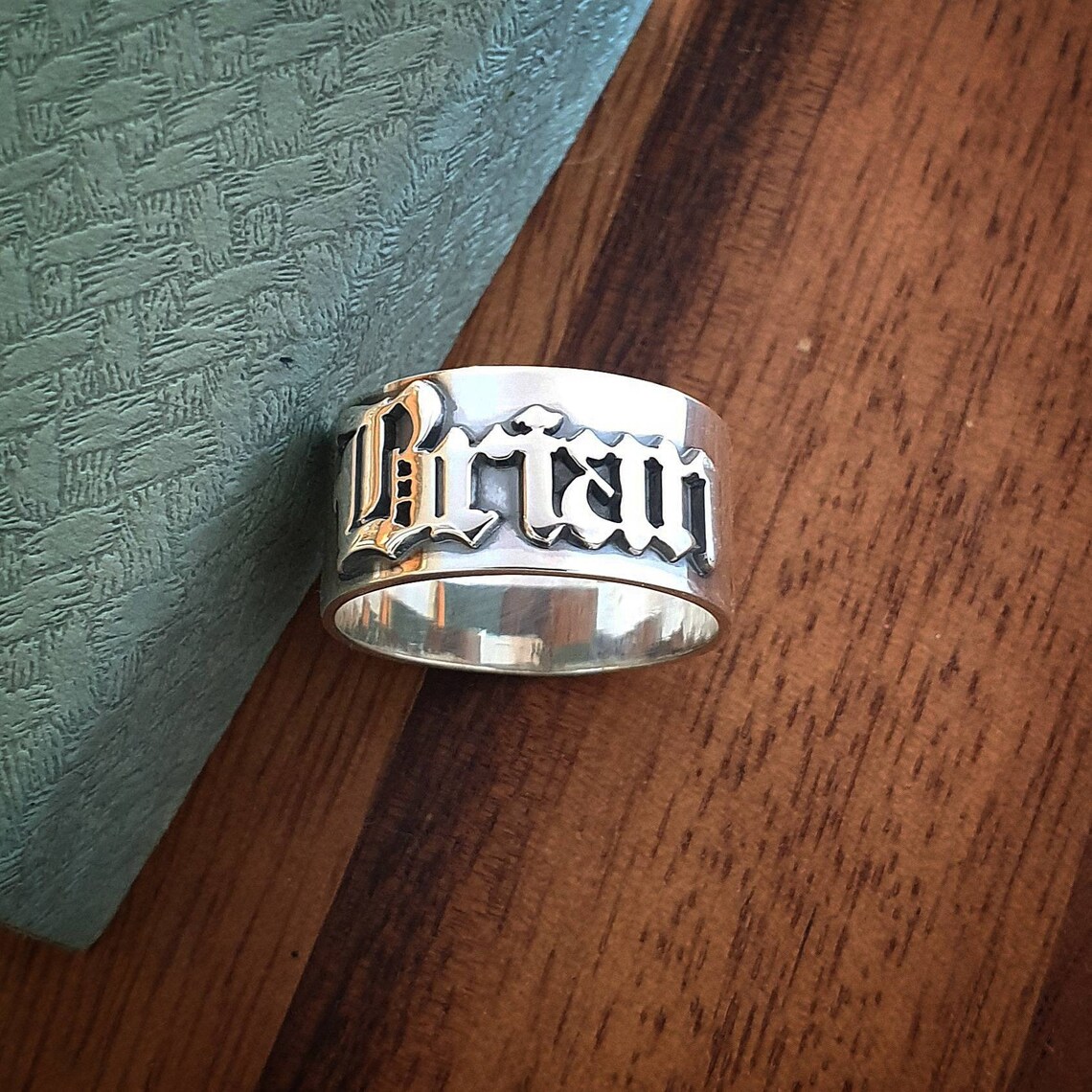 Bagues gothiques pour hommes d - Initial Ring Custom avis et prix